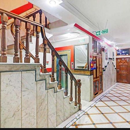 Super Hotel O Blue Sapphire Delhi New Delhi Buitenkant foto