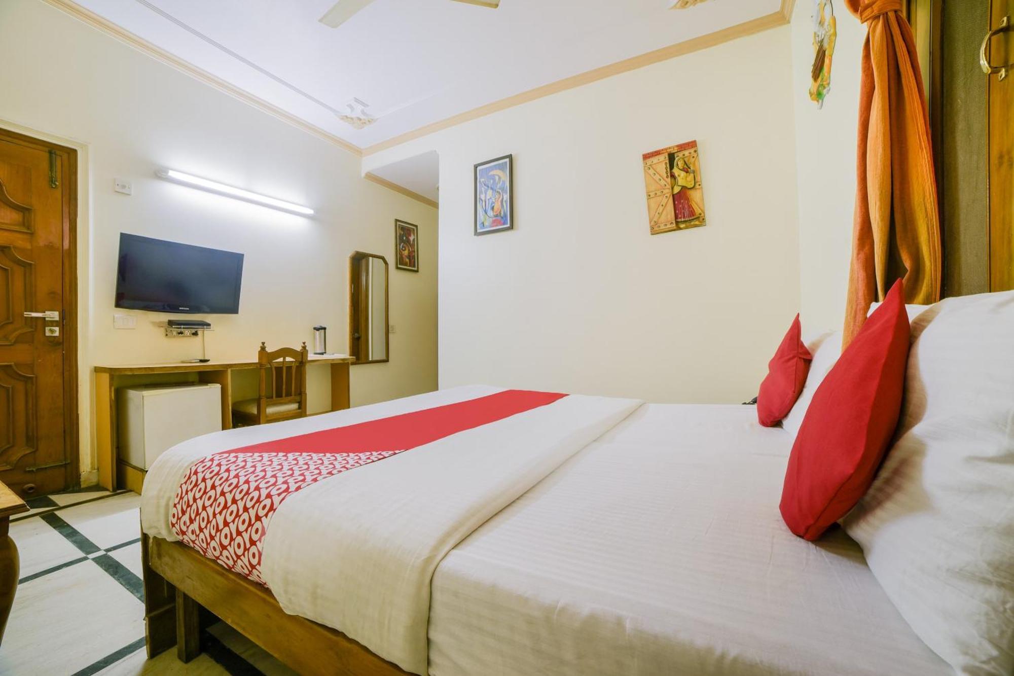 Super Hotel O Blue Sapphire Delhi New Delhi Buitenkant foto