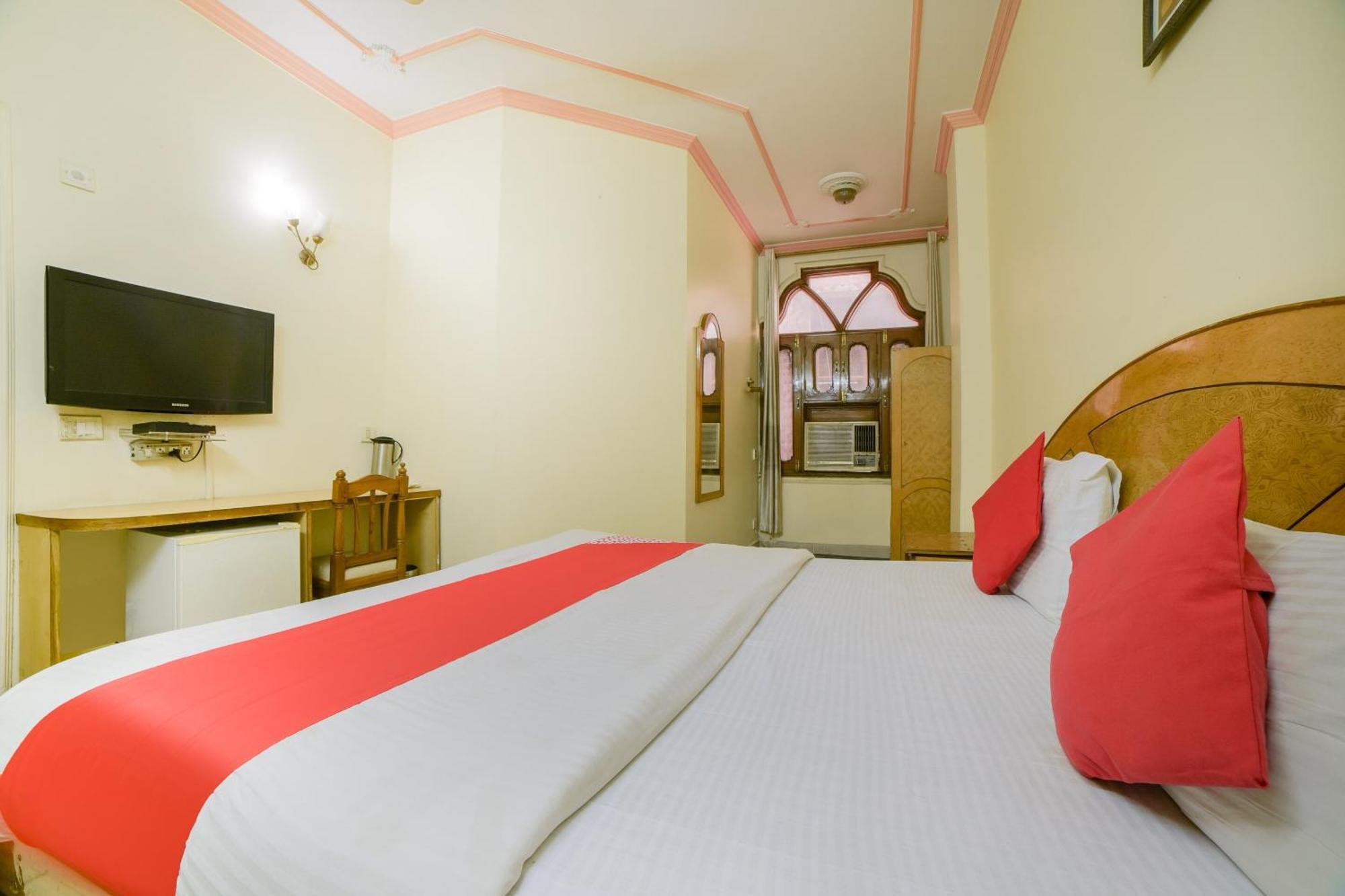 Super Hotel O Blue Sapphire Delhi New Delhi Buitenkant foto